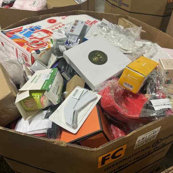 Amazon Truckload pallets Amazon Truckload pallets